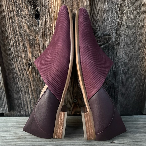 Clarks Pure Tone Burgundy Combo Leather and Suede Flats - Picture 5 of 8